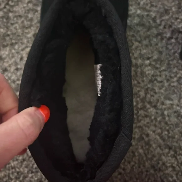 UGG Women's Classic Mini Black Platform Boots - Picture 13 of 16